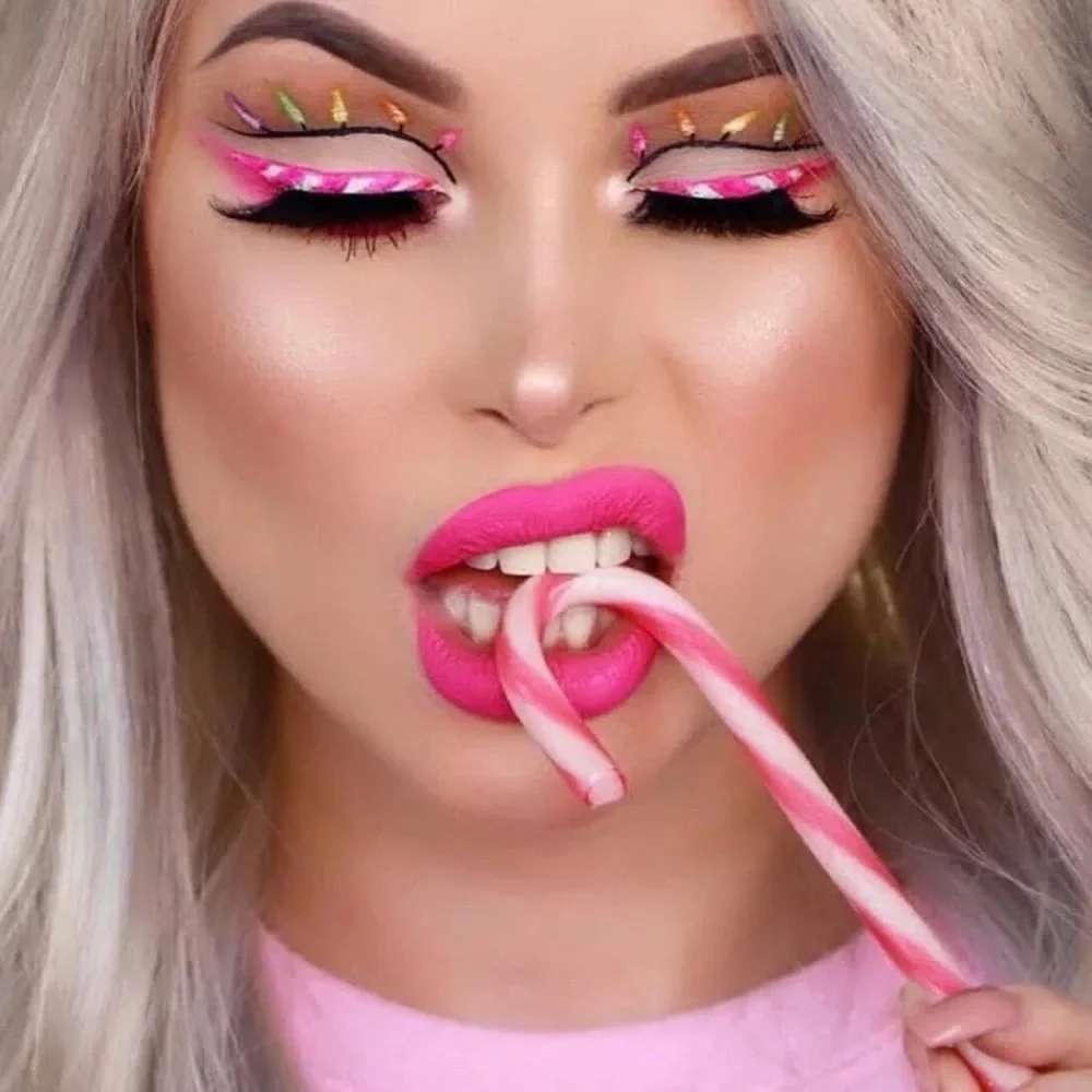Beauty Bakerie COTTON CANDY CHAMPAGNE Blushlighter Palette